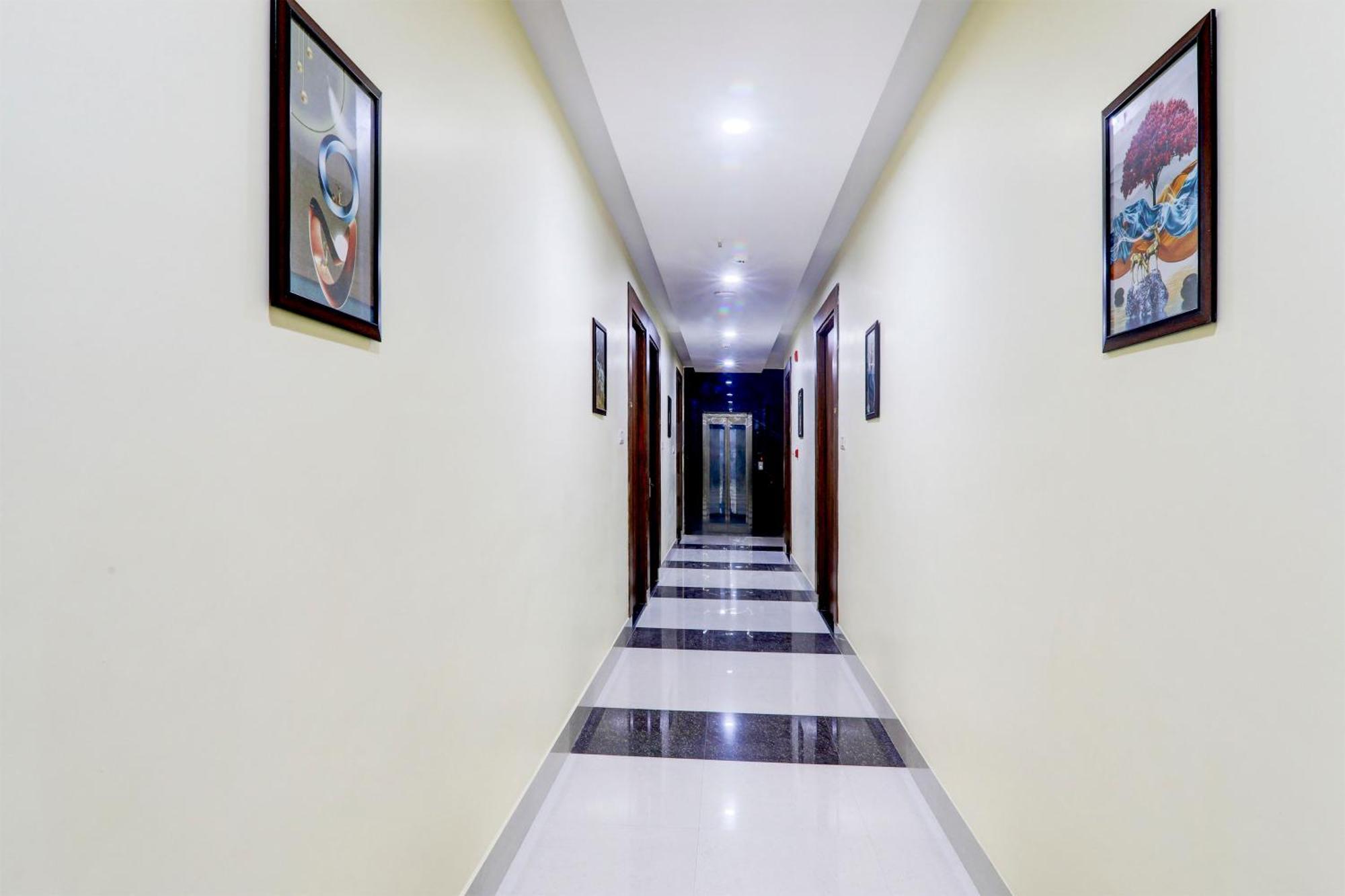 Готель Super Townhouse Gls International Лакхнау Екстер'єр фото